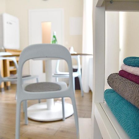 Jethon Studio-Appartement Im Gruenen Bernburg Exteriör bild