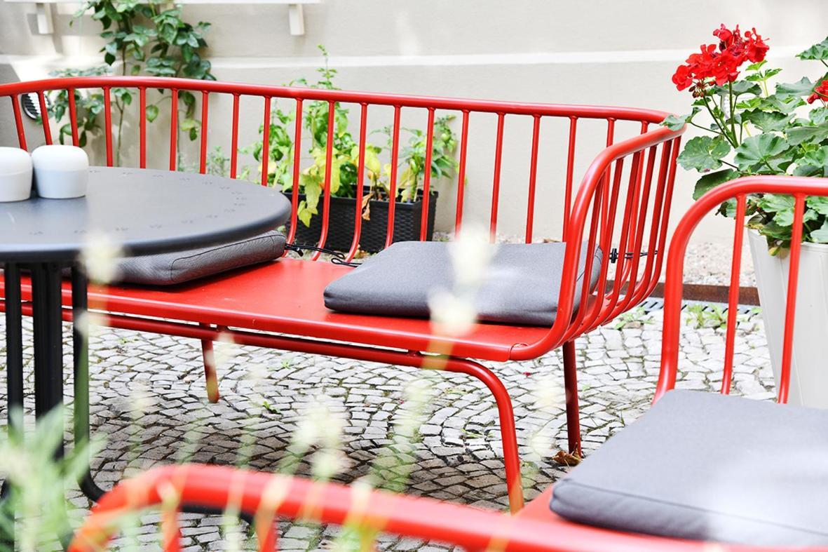 Jethon Studio-Appartement Im Gruenen Bernburg Exteriör bild