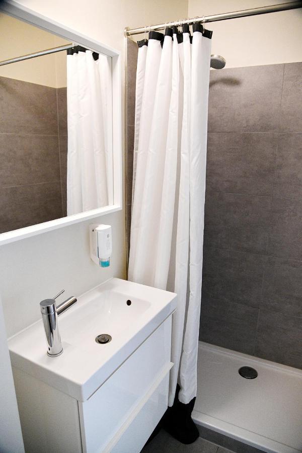 Jethon Studio-Appartement Im Gruenen Bernburg Exteriör bild