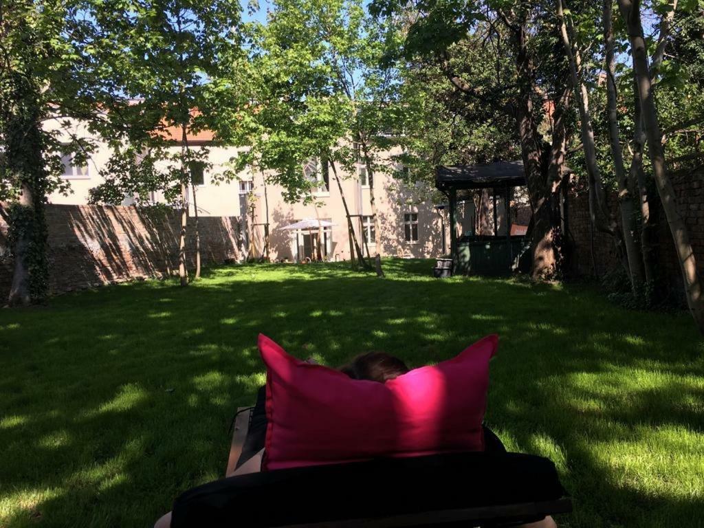 Jethon Studio-Appartement Im Gruenen Bernburg Exteriör bild